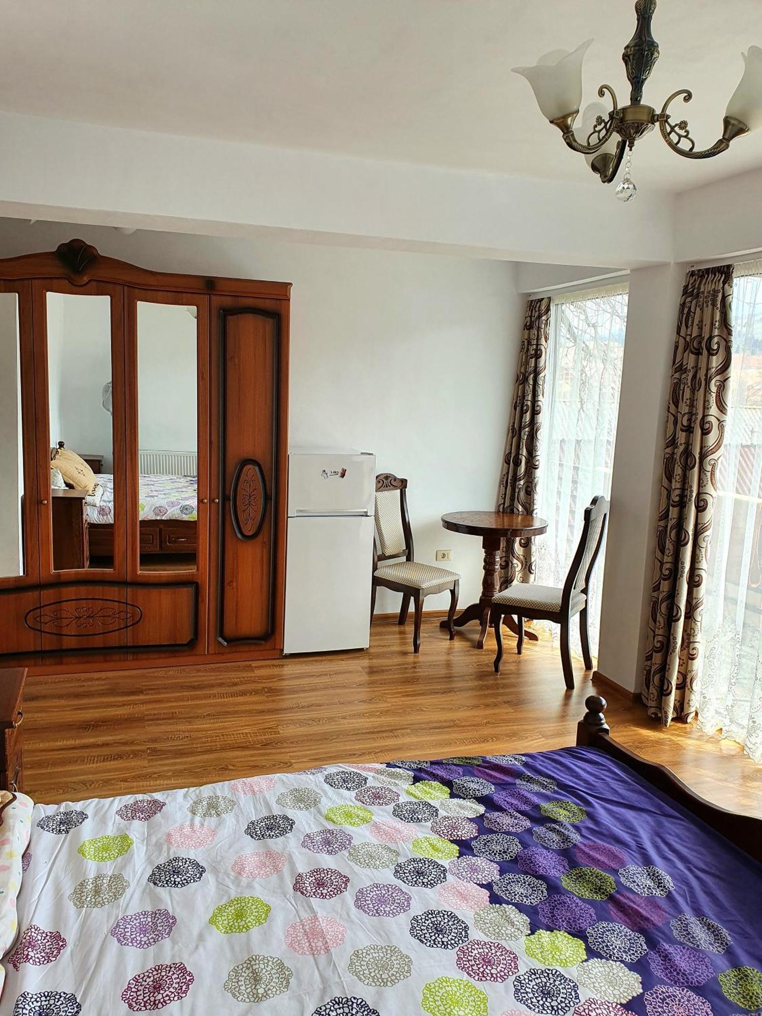 Casa Ionut Hotel บอร์ชา ภายนอก รูปภาพ